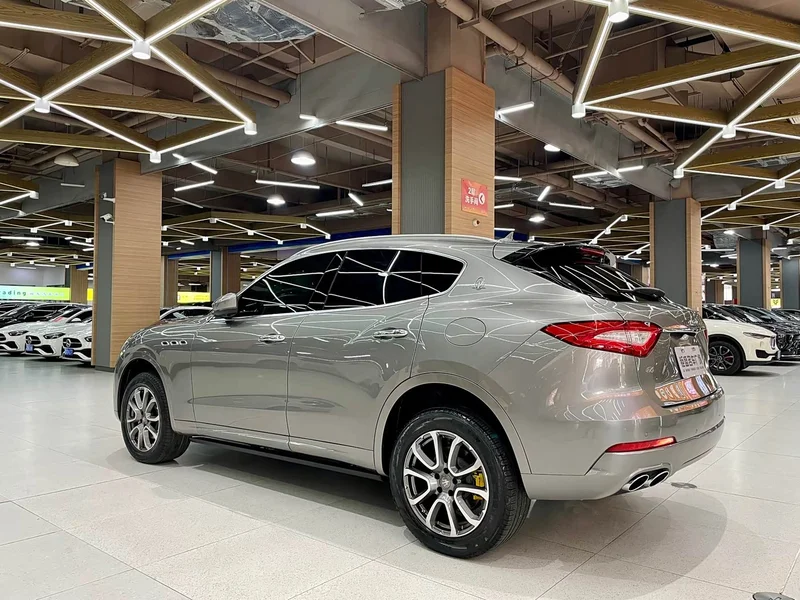 Maserati Levante — фото 5