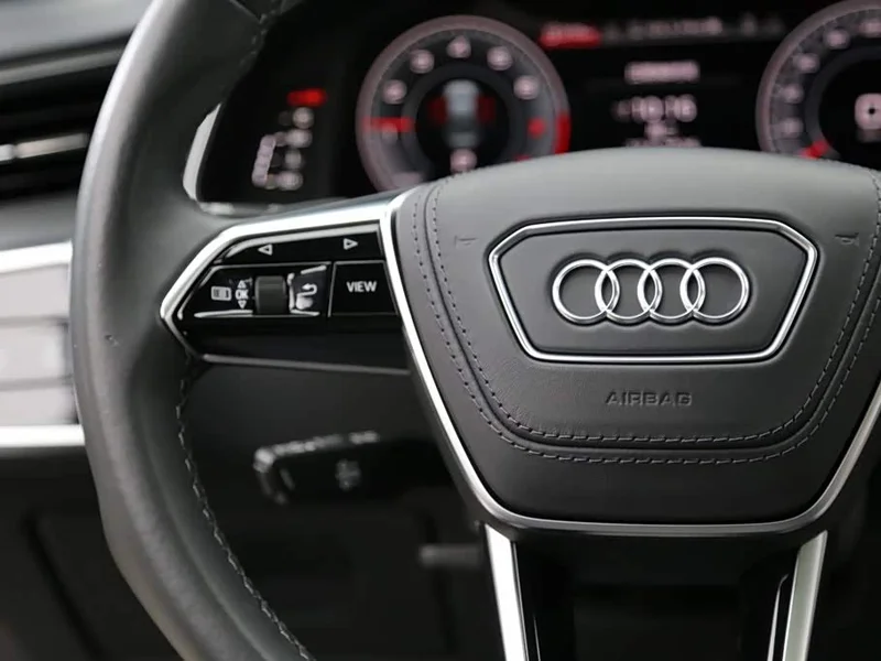 Audi A6L — фото 16