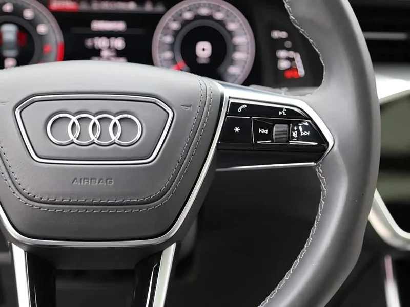 Audi A6L — фото 17