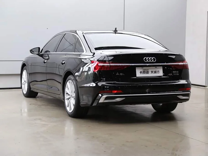 Audi A6L — фото 31