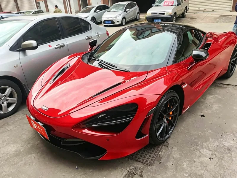 McLaren 720S — фото 1