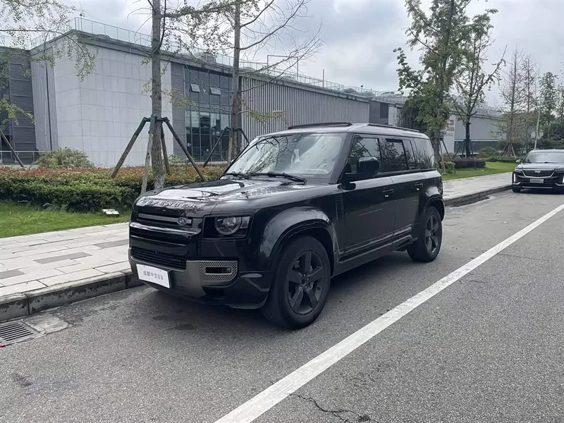 Land Rover Defender — фото 1