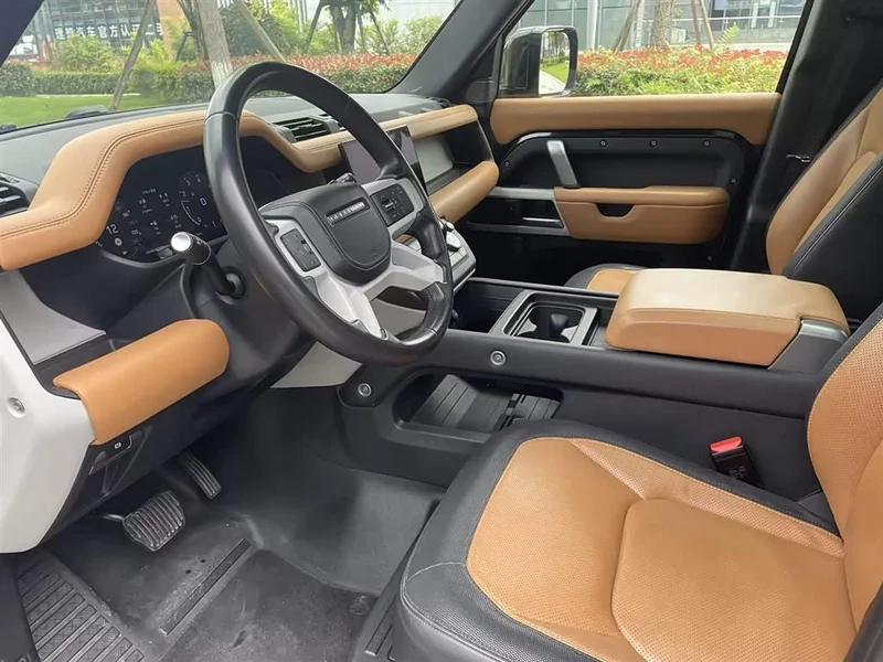 Land Rover Defender — фото 11
