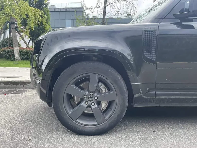 Land Rover Defender — фото 19