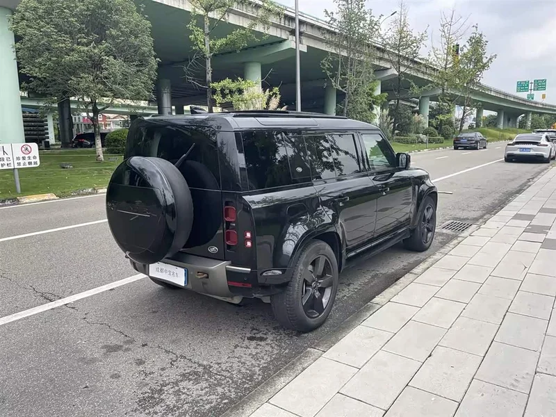 Land Rover Defender — фото 3