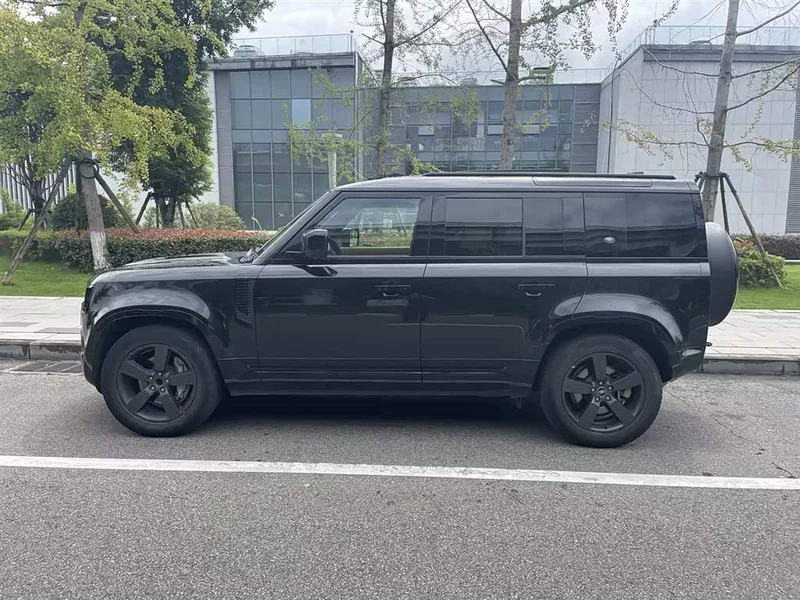 Land Rover Defender — фото 6