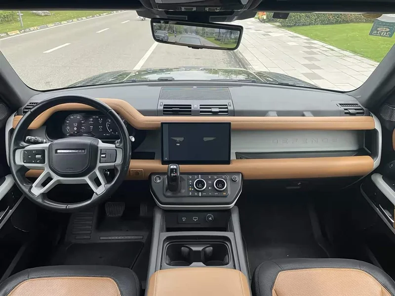 Land Rover Defender — фото 10
