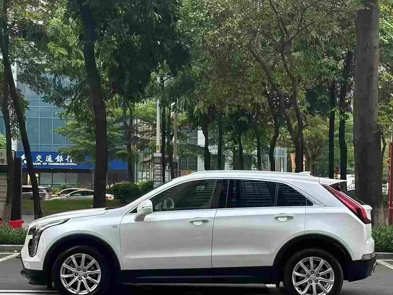 Cadillac XT4 — фото 2