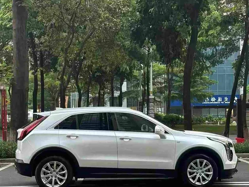 Cadillac XT4 — фото 4