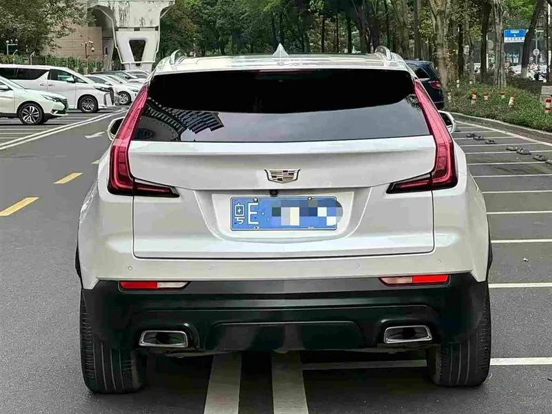 Cadillac XT4 — фото 5