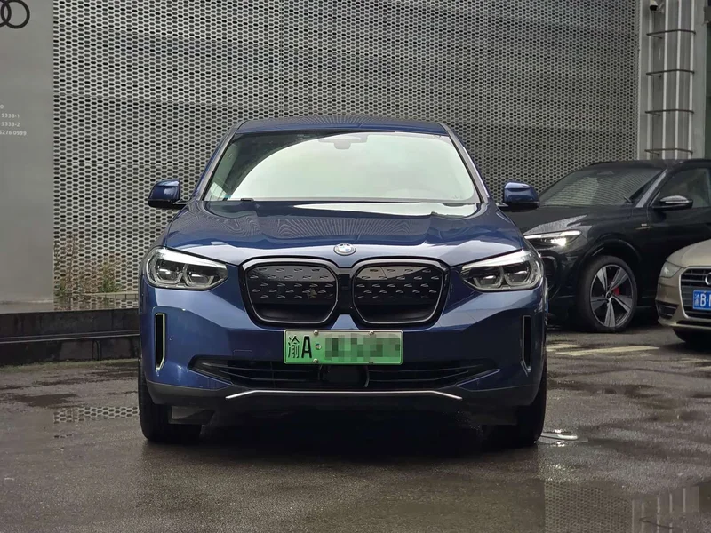 BMW iX3 — фото 2