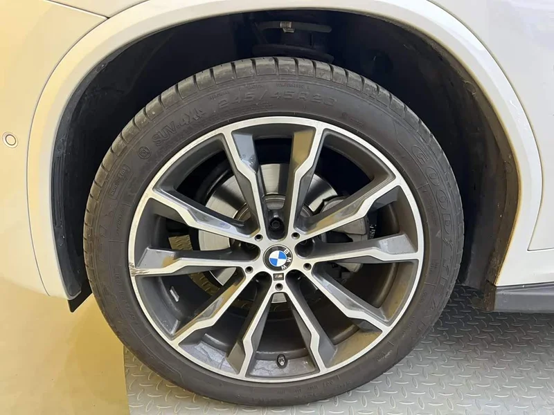 BMW X3 — фото 10