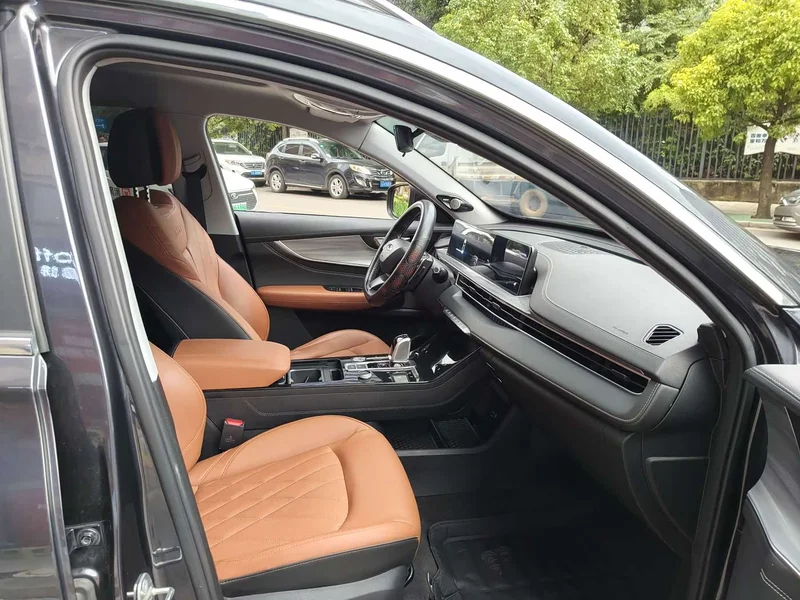 Chery Tiggo 8 Plus — фото 7