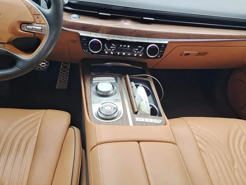 Genesis G80 — фото 16