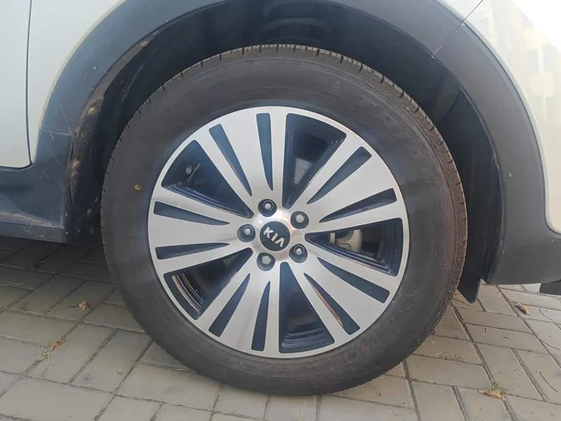 Kia Sportage — фото 6