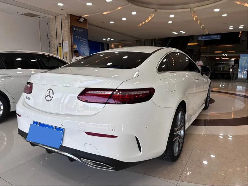 Mercedes-Benz E-Class (Imported) — фото 13