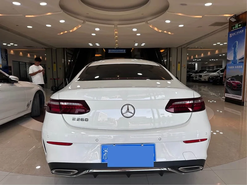 Mercedes-Benz E-Class (Imported) — фото 14