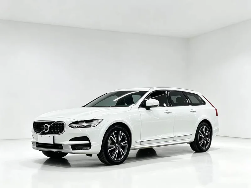Volvo V90 — фото 1