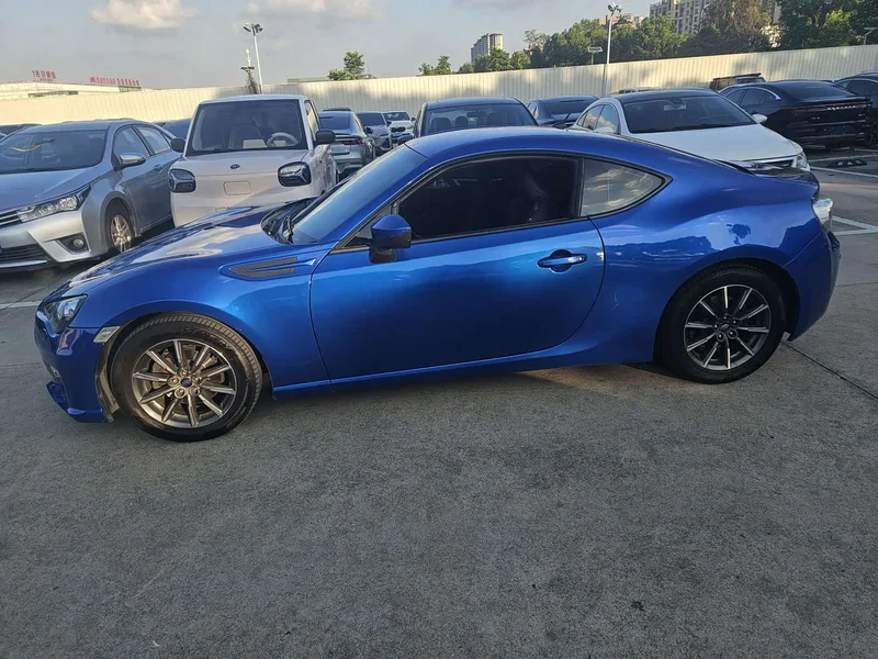 Subaru BRZ — фото 4