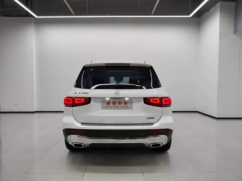 Mercedes-Benz GLB — фото 5