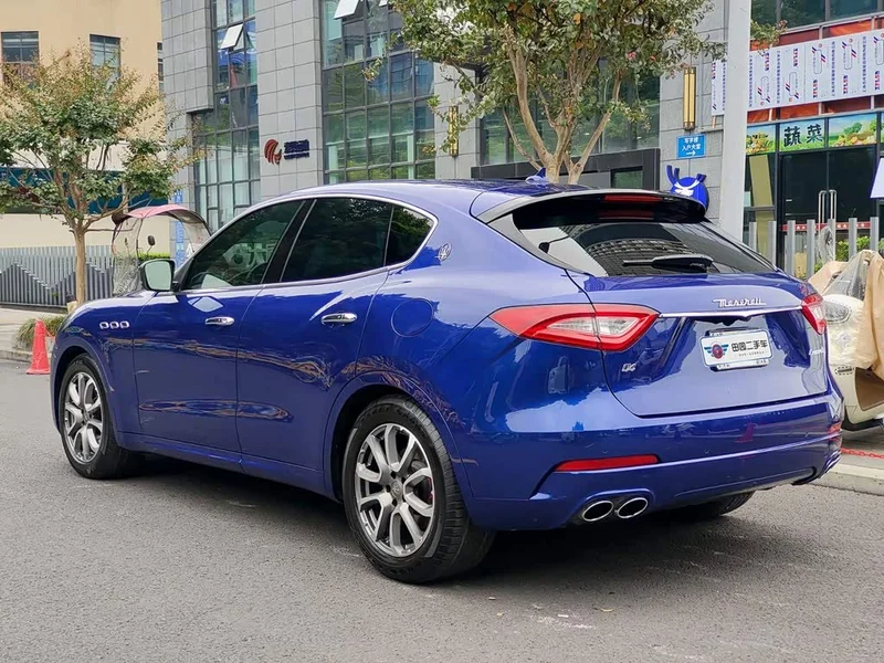 Maserati Levante — фото 4
