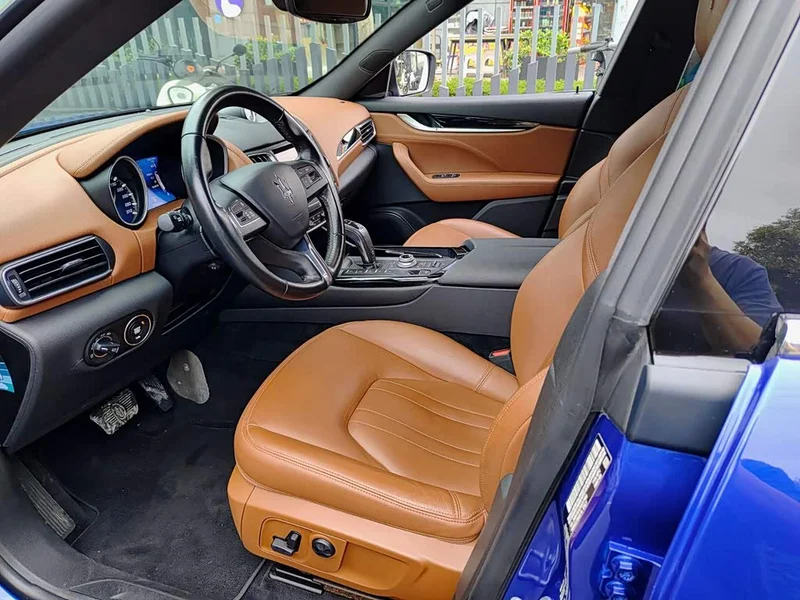 Maserati Levante — фото 7