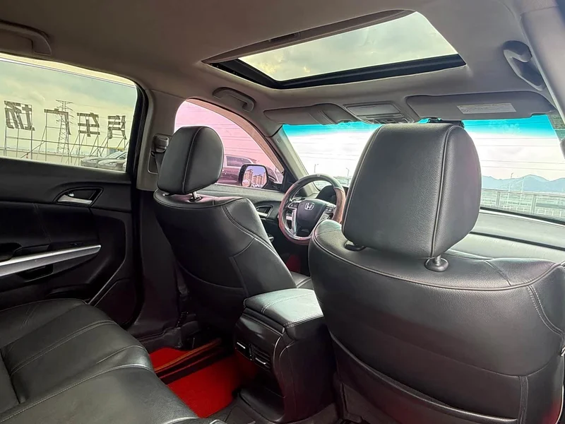 Honda Crosstour — фото 14