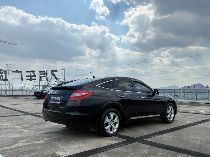 Honda Crosstour — фото 6