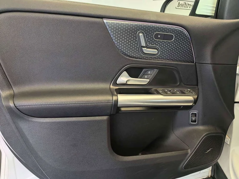 Mercedes-Benz EQA — фото 13