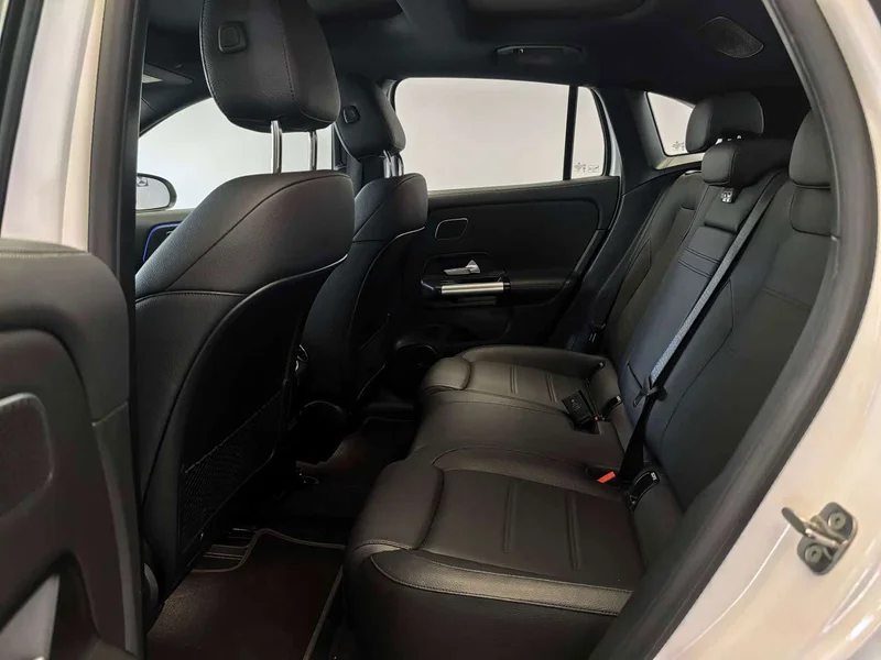 Mercedes-Benz EQA — фото 14