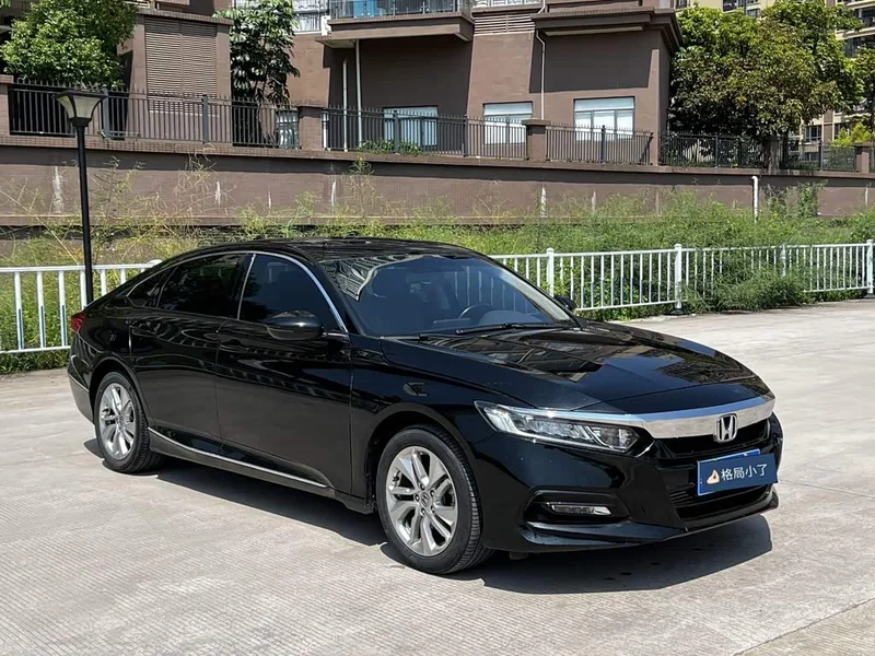 Honda Accord — фото 3