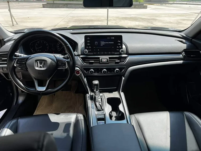 Honda Accord — фото 6