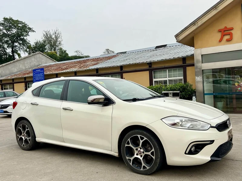 Hyundai i30 — фото 3
