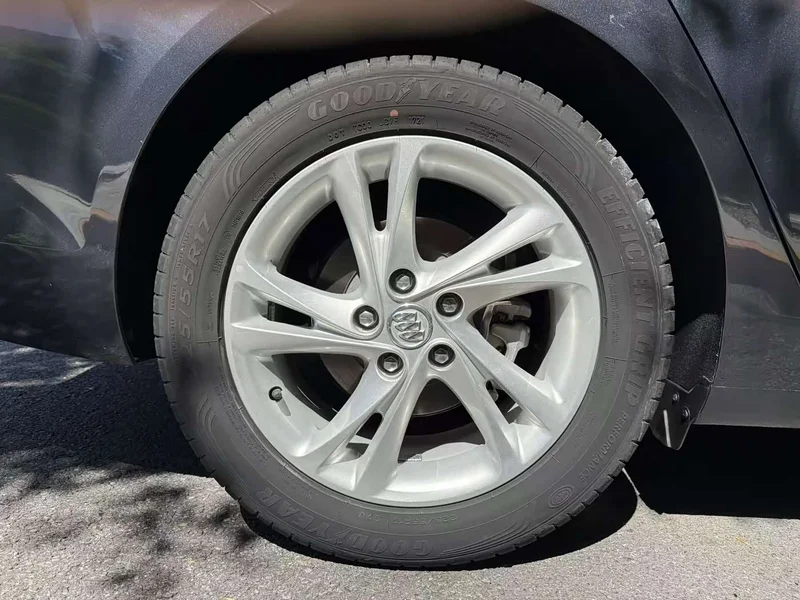 Buick Regal — фото 12