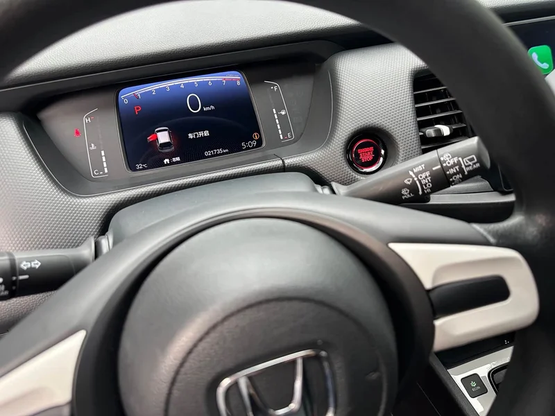 Honda Fit — фото 8
