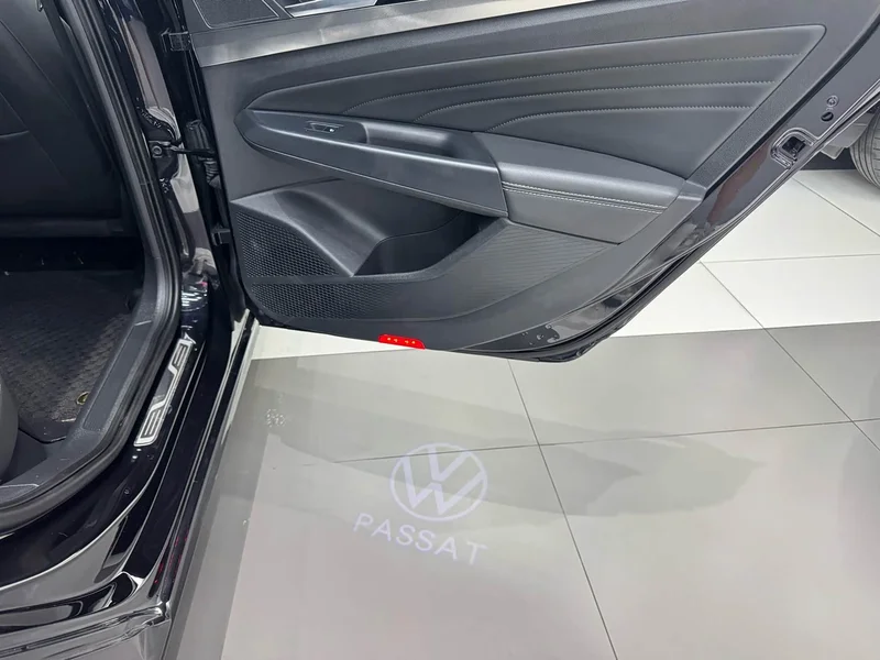 Volkswagen Passat — фото 15