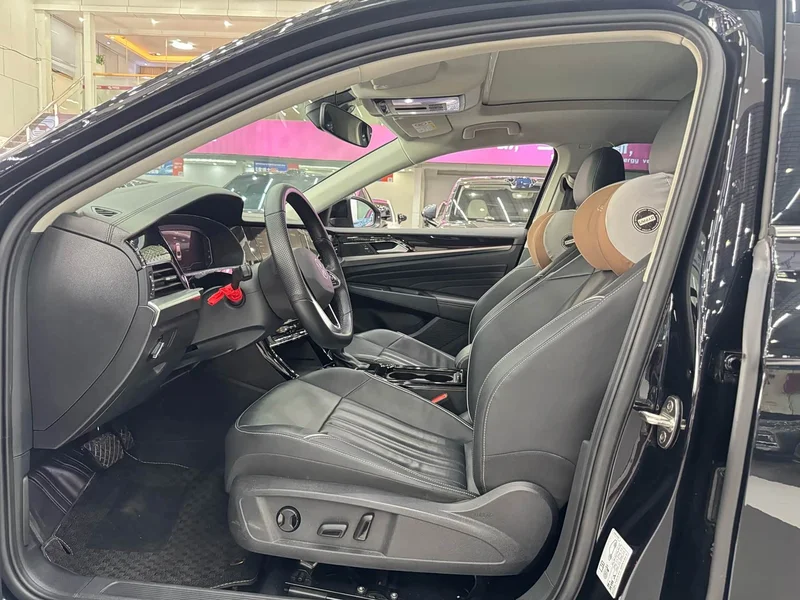 Volkswagen Passat — фото 17