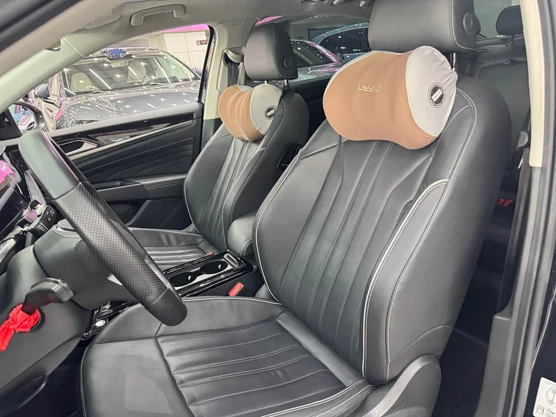Volkswagen Passat — фото 18