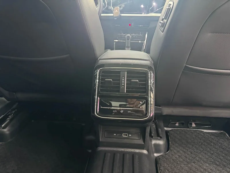 Volkswagen Passat — фото 19