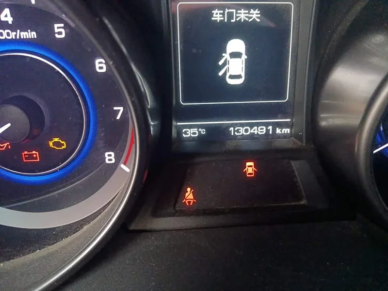 Changan Eado — фото 8