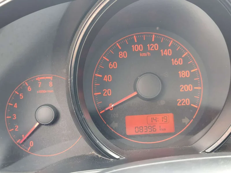 Honda Fit — фото 17