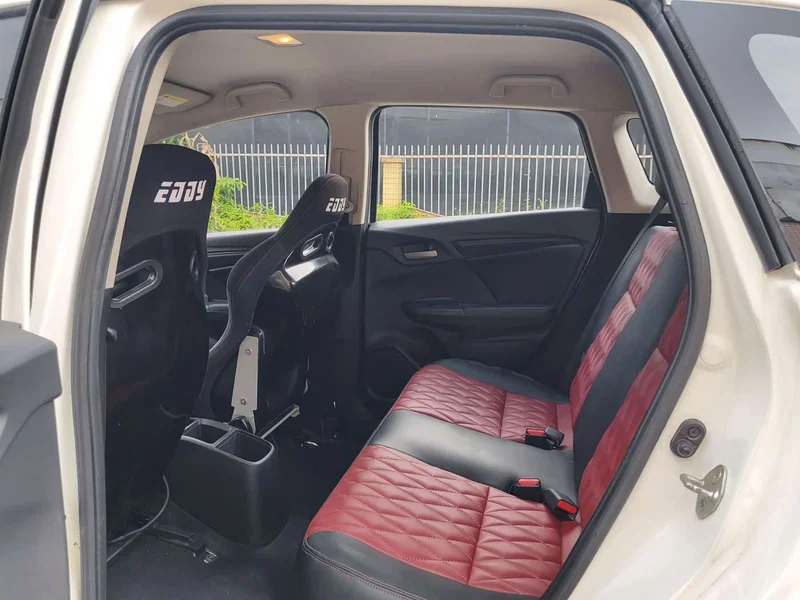Honda Fit — фото 10