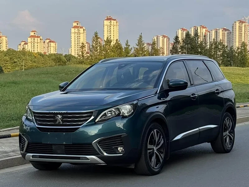 Peugeot 5008 — фото 1