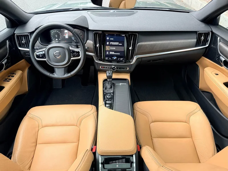 Volvo V90 — фото 10