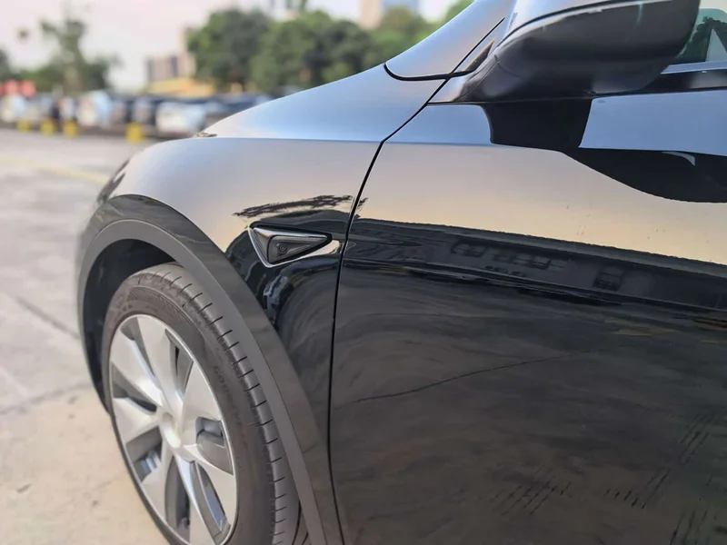 Tesla Model Y — фото 10
