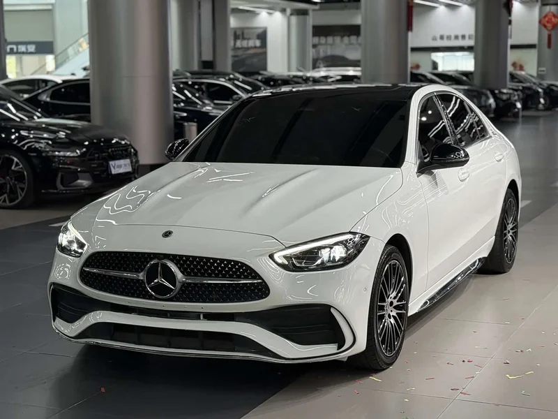 Mercedes-Benz C-Class — фото 1