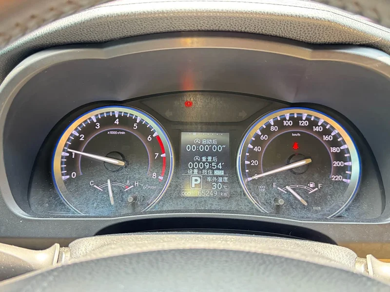 Toyota Highlander — фото 16