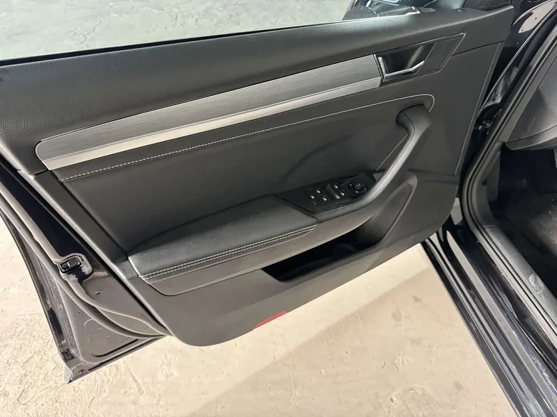 Skoda Superb — фото 11