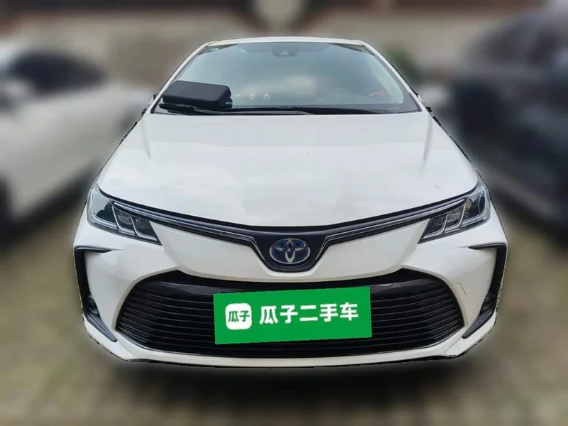 Toyota Corolla — фото 2