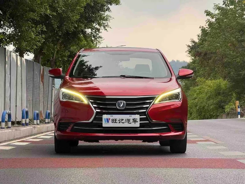 Changan Eado — фото 2